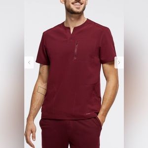 Men's 3-Pocket Crewneck Scrub Top